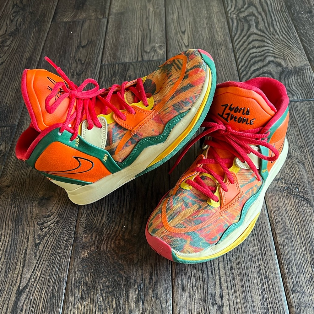 🔥🏀 Kyrie Irving 1 World 1 People boys shoes